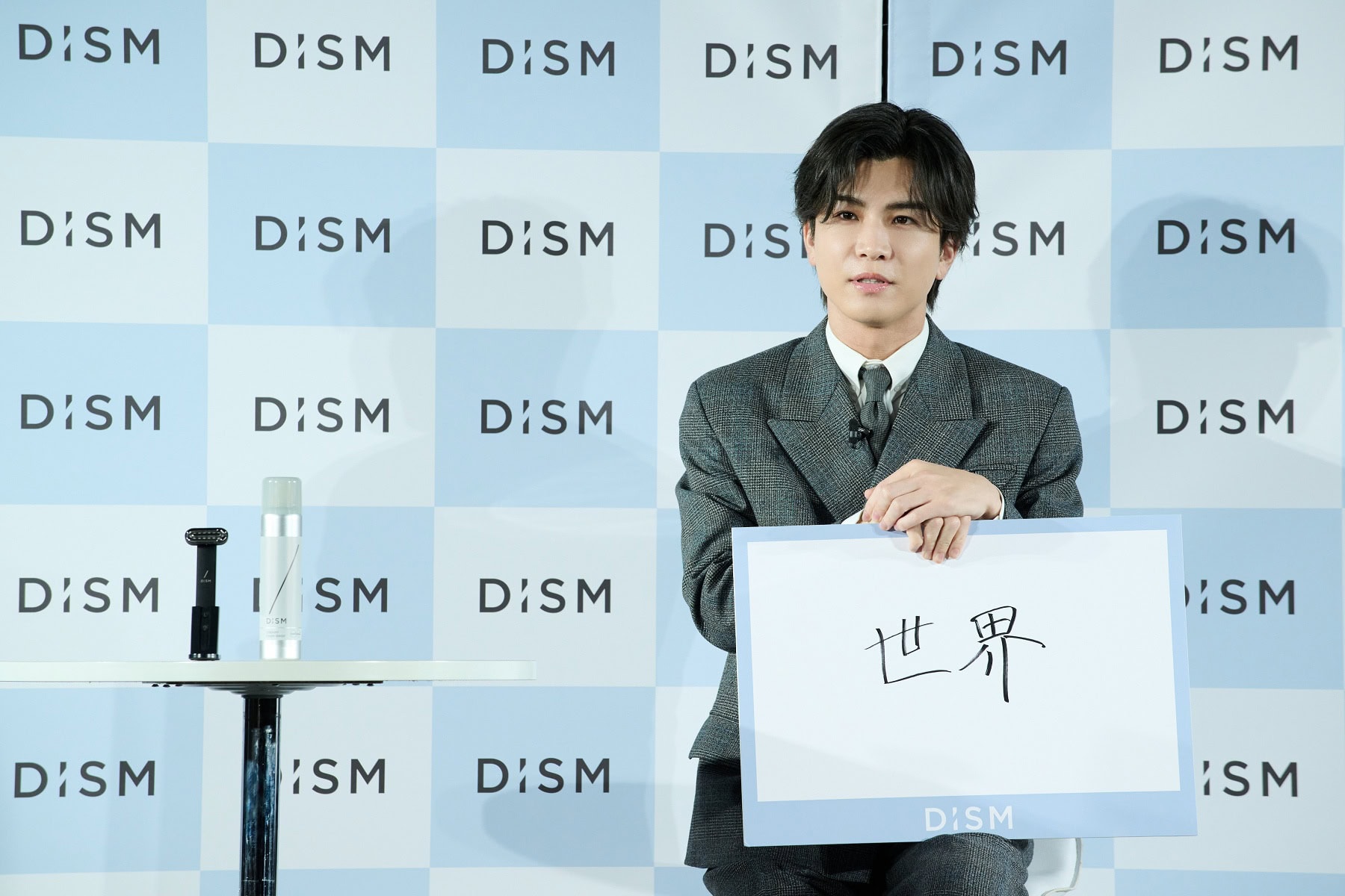 「EXILEメンバーの世界さん」と回答する岩田剛典さん。