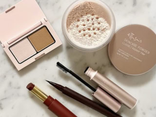 40代も使える!多幸感メイクにぴったり「エテュセ」の冬新作を徹底解説【スウォッチあり】