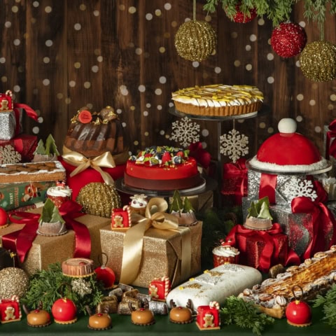 【ヒルトン京都】が初の「スイーツビュッフェ」を開催!クリスマスモチーフのスイーツを楽しめる