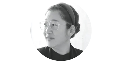 STYLIST 石関靖子さん PROFILE_頼れる姉さん的存在の石関さんは、コンサバからモード系まで幅広くこなすスタイリスト。ぜきさんの愛称で親しまれている。