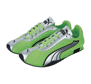 スニーカー¥12,100(プーマ/プーマ お客様サービス)