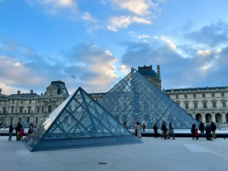 アメリと同じオン眉だったわたしが【パリ】でカルティエに入れなかった日。|清水みさと旅行記