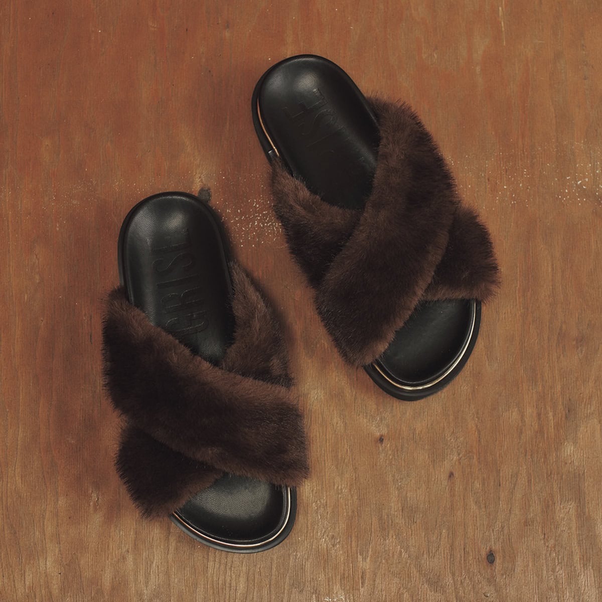 ファーサンダル¥14,300（グリーズ／ル タロン グリーズ ルミネ新宿店）