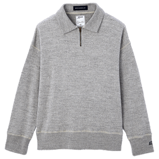 ハーフジップスエット¥59,400(マディソンブルー)