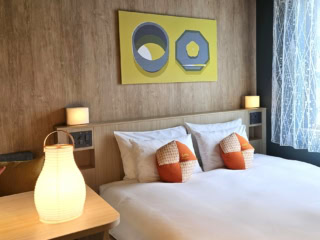 雪つりデザインのクッション