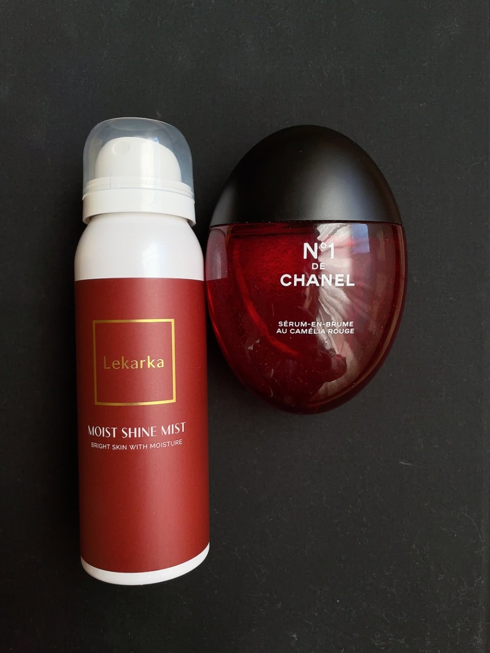 外出先でシュッ♡保湿の域を超え、エイジングケアまで叶う！【ポータブルスキンケアコスメ】2選