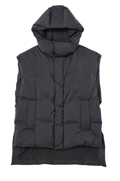 LE PHIL ボクシーシルエットダウンベスト￥51,700