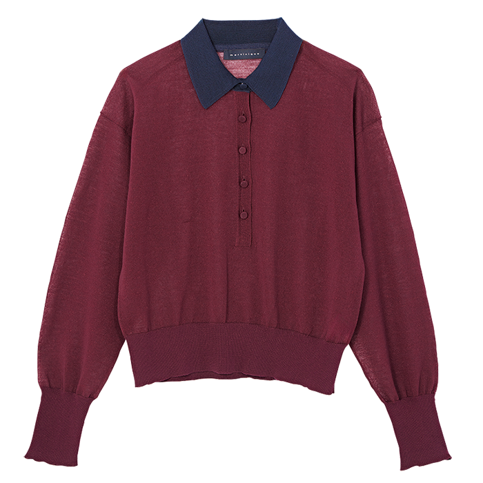 「色気のあるボルドーカラーが気になる! 大人にこそ着てほしい」。ボルドーポロニット¥31,900(マルティニーク/マルティニーク ルミネ横浜)