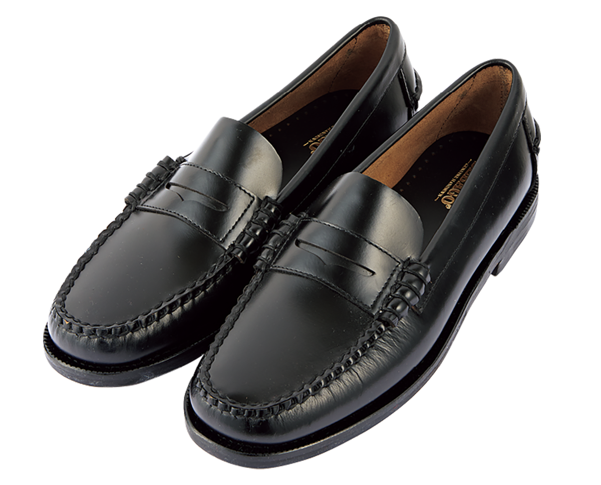 1946年に北米・ニューイングランド出身のネイティブインディアンと2人の友人によってメイン州で創業したフットウェアブランド。ハンドメイドで作られる完成度の高い靴は、トラッドやアイビー愛好家の定番!