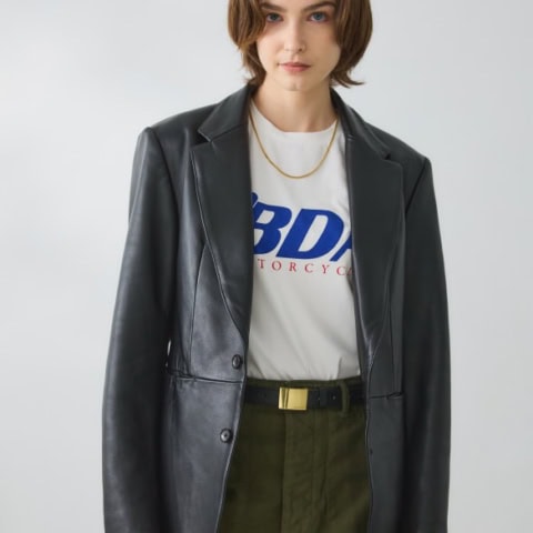 羽織るだけで今っぽくなって推せる！ 40代ママ編集者の「買ってよかった」レザージャケット2選