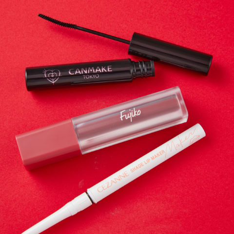 「日本のプチプラコスメって、レベル高過ぎ」【2000円以下限定】笹本恭平の2025年下半期ベスコス3選