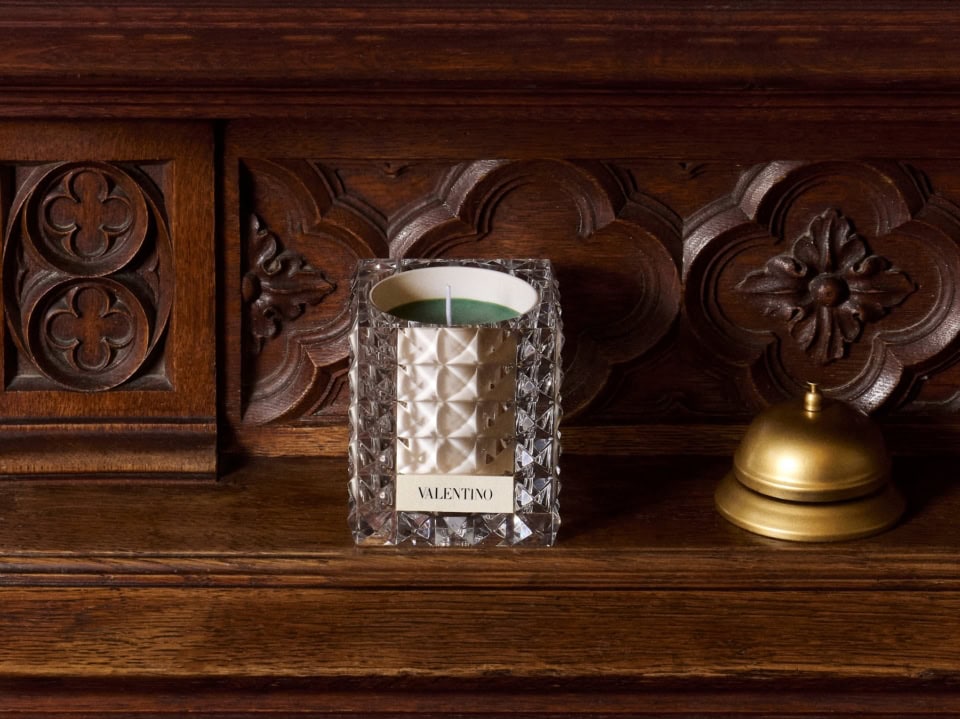 ヴァレンティノ ビューティから、初のキャンドルコレクション「ヴァレンティノ レ スィール」登場!
