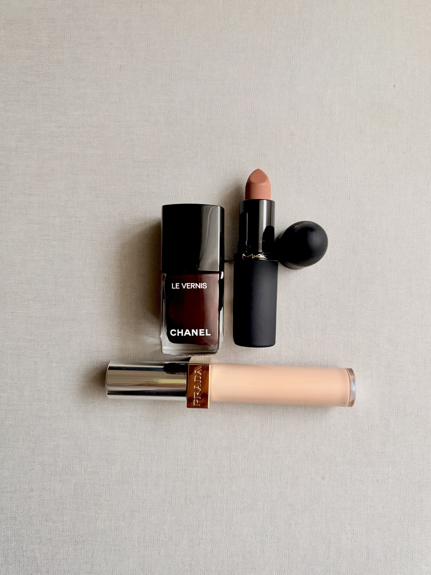 懐かしくも今っぽい可愛さがたまらないM・A・C リップほか40代要チェックの【2026春新色】3選