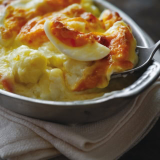 バターの代わりにオリーブオイルで作ったホワイトソースは、ふんわり軽やかな味わい。調理が手軽で、失敗しにくいのも嬉しい。