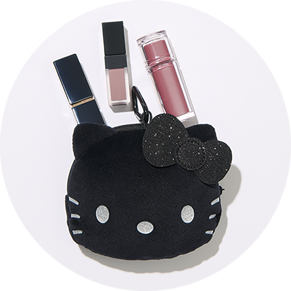 2026年1月号付録　ハローキティふわふわフェイスポーチ＆リップストップポーチ