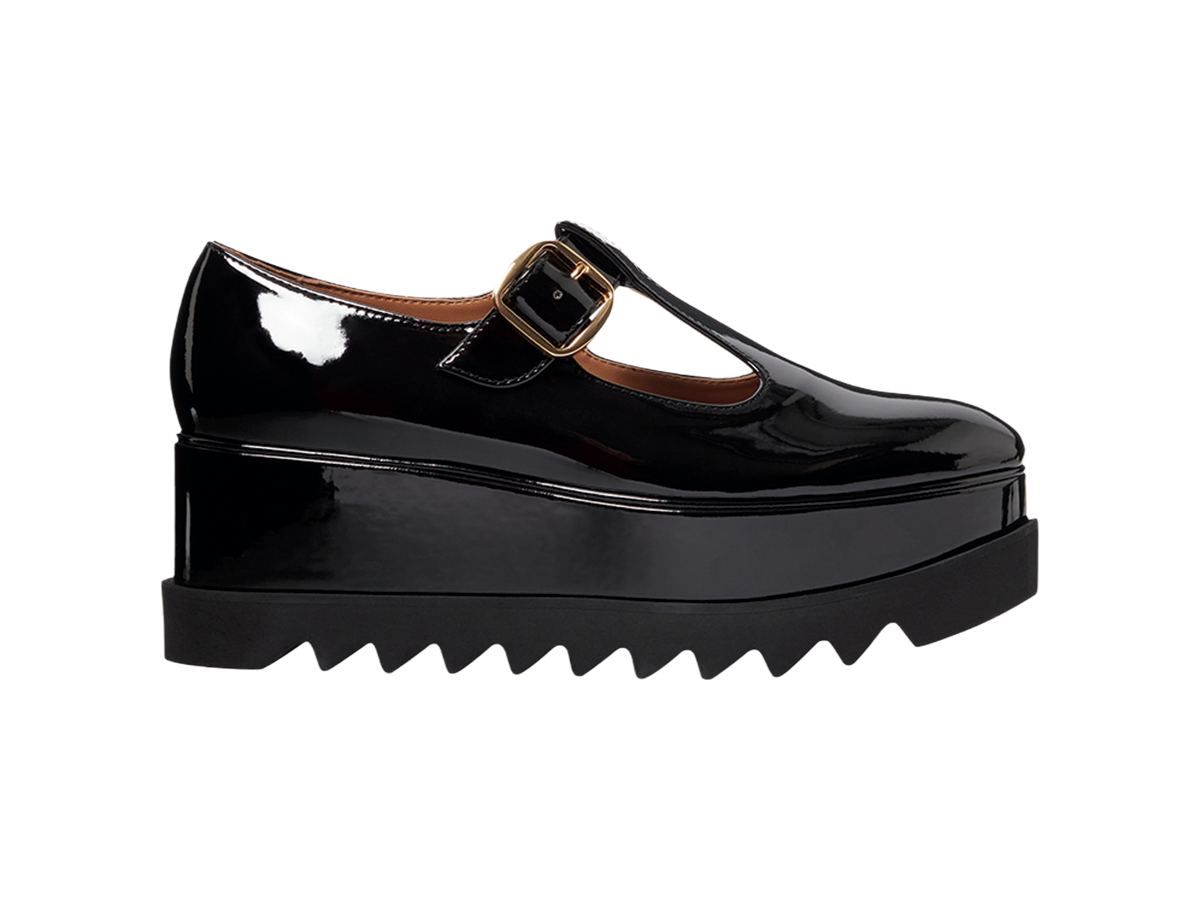 シューズ［ヒール7㎝］¥148,500（ステラ マッカートニー／ステラ マッカートニー ジャパン）