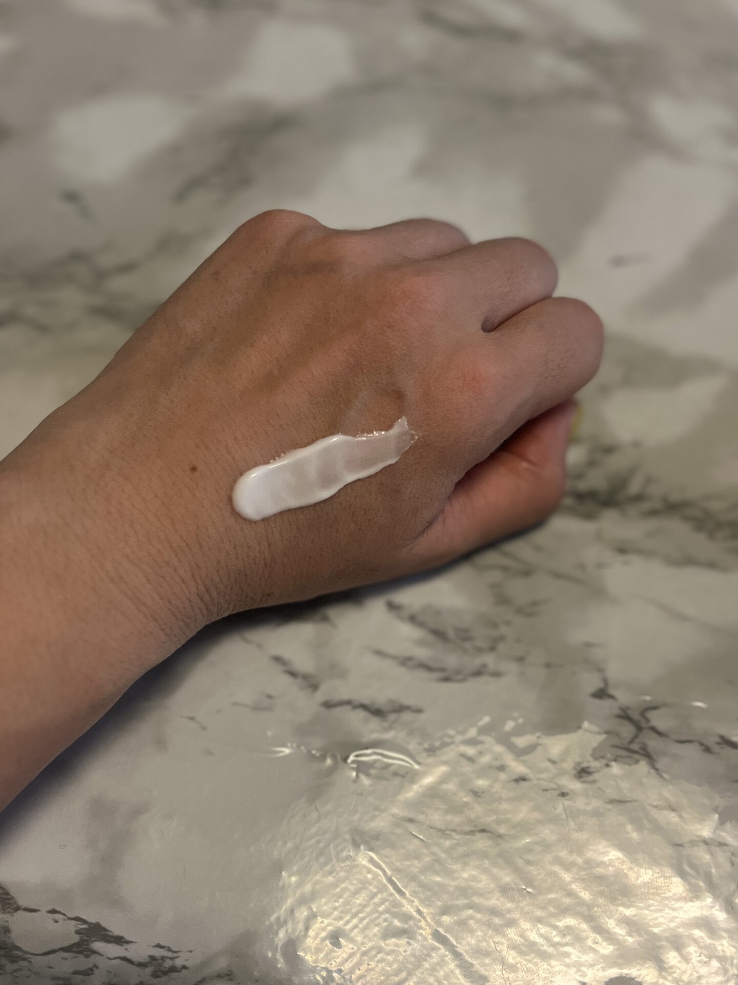 ソフトなテクスチャーだけに、伸びもかなりよかったです。肌に浸透していくスピードも少し速く感じました