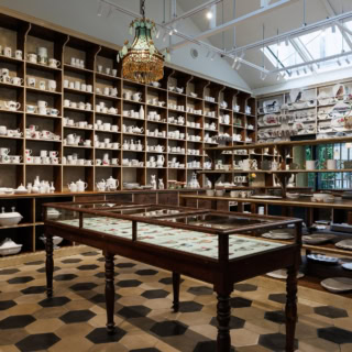 アスティエ・ド・ヴィラッド店内