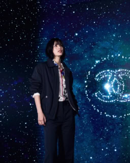 橋本愛さん ©CHANEL