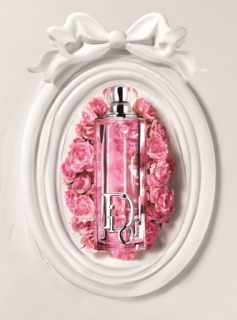 ディオール アディクト ロージー グロウ(オードゥ パルファン) 30mL ¥9,460、50mL ¥15,180(共にパルファン・クリスチャン・ディオール)※2026年1月1日発売