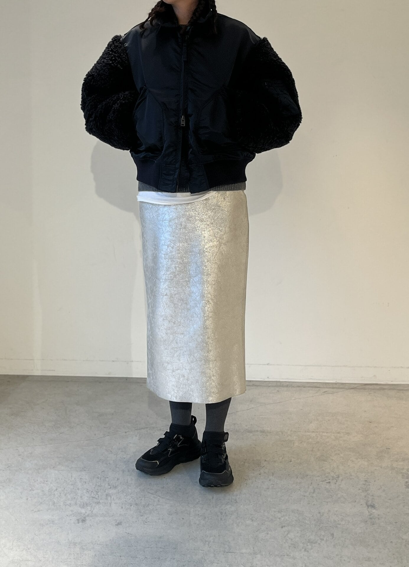 普通のタイツならここに毛糸パンツをプラスするところですが、ニットリブタイツだけでも十分暖かかったです！