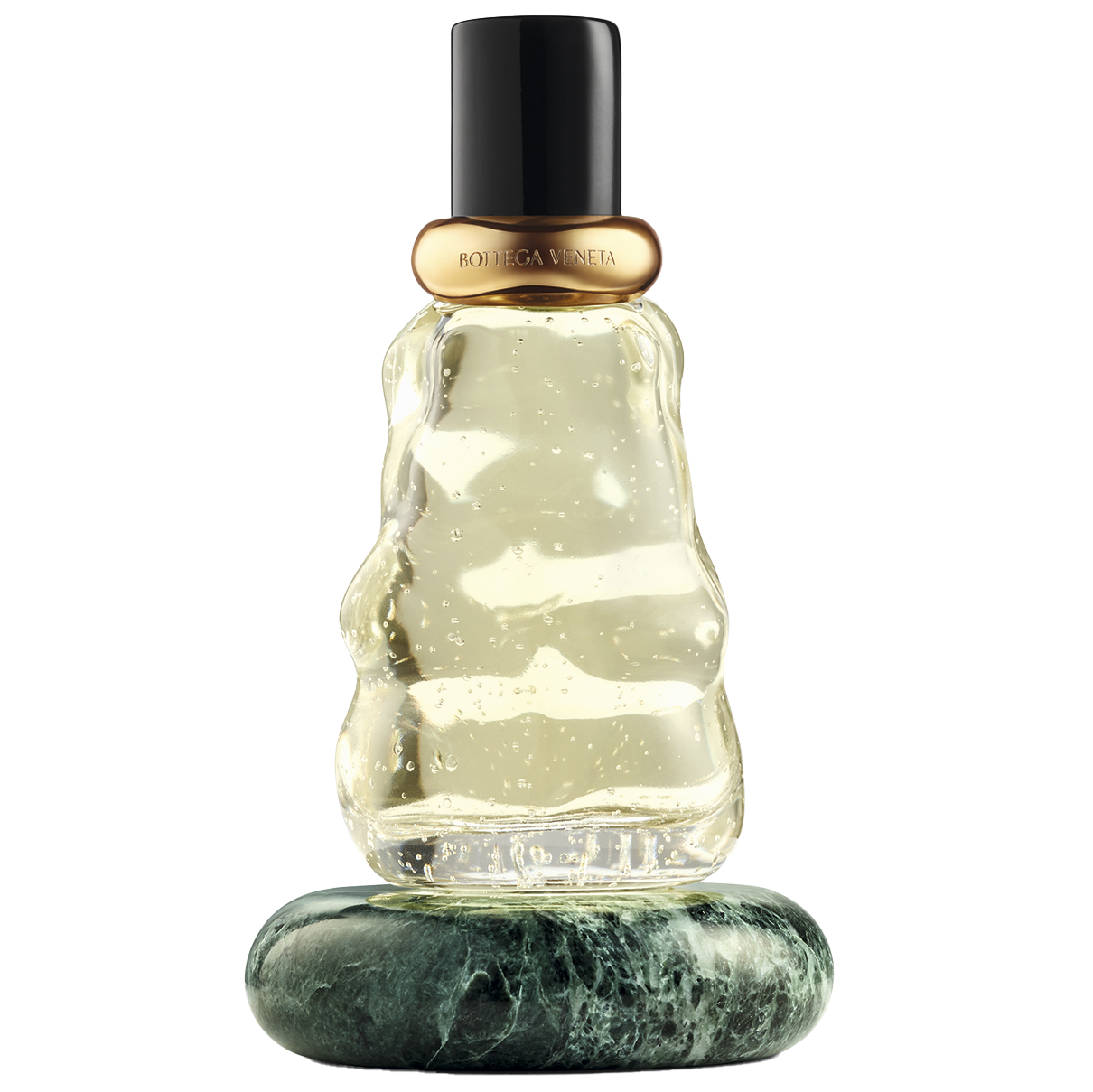 ピンクペッパーとミルラが響き合う、生命力あふれる香り。 フレグランス〈ALCHEMIE〉100mL ¥70,400(ボッテガ・ヴェネタ/ボッテガ・ヴェネタ ジャパン)