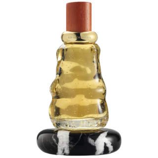 チェスナット、トリュフ、バニラが織りなす、光の訪れを感じさせる香り。 パルファム〈ALMOST DAWN〉100mL ¥75,900(ボッテガ・ヴェネタ/ボッテガ・ヴェネタ ジャパン)