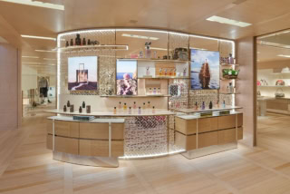 ルイ・ヴィトン メゾン 大阪御堂筋にてビューティー・コレクション「ラ・ボーテ ルイ・ヴィトン」の取扱いをスタート!