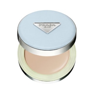 プラダ メッシュ クッション（限定パッケージ）SPF50＋・PA+++ 全2色 ￥11,330※2026年1月1日限定発売