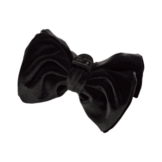 秋冬らしいベロア。ヘアクリップ¥8,250(トレス/トレス オンライン)