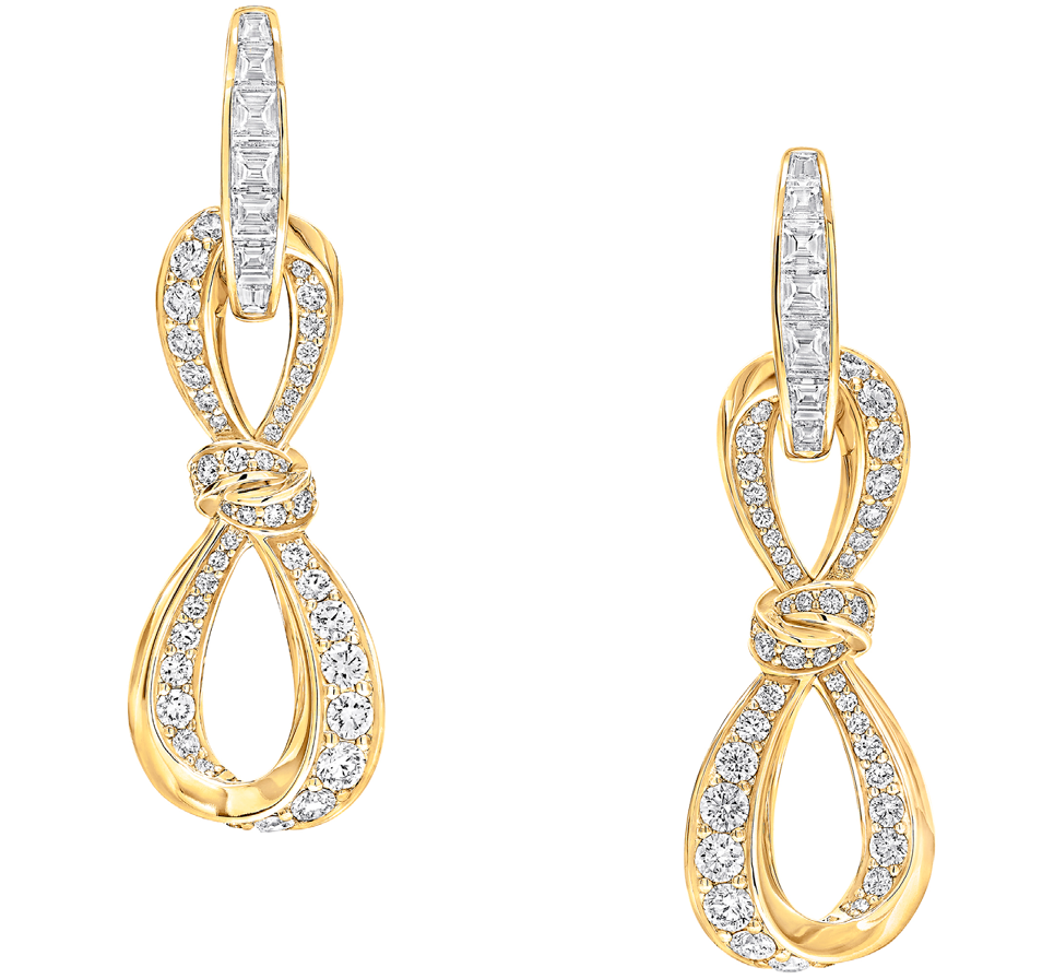 ピアス〈ティルダズ ボウ〉［YG×DIA］¥4,296,000（グラフ／グラフダイヤモンズジャパン）