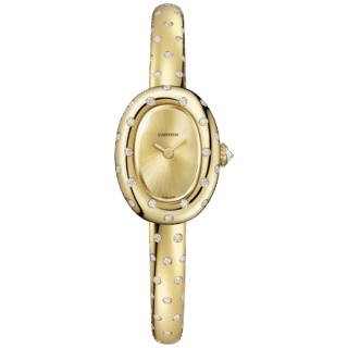 時計〈べニュワール〉［YG×DIAH24.6×W18.7mm、クォーツムーブメント］¥3,828,000（カルティエ／カルティエ カスタマー サービスセンター）