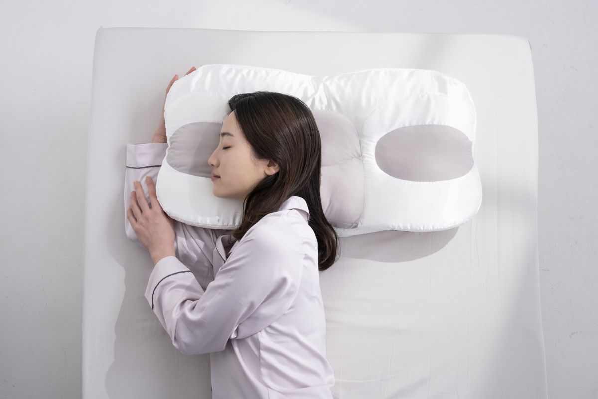 8時間の睡眠でフェイスラインも整う♡キレイを保つ「美活まくら」