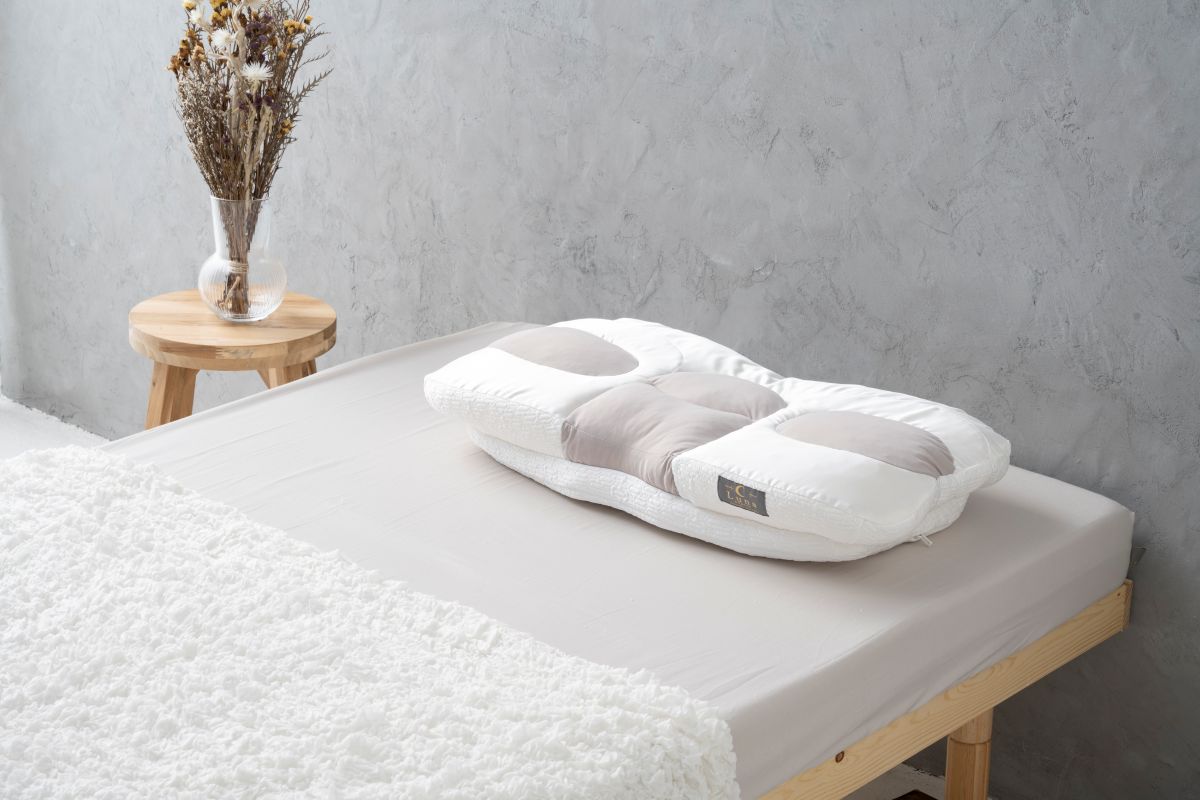 8時間の睡眠でフェイスラインも整う♡キレイを保つ「美活まくら」