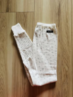 レギンスは￥19,800で購入