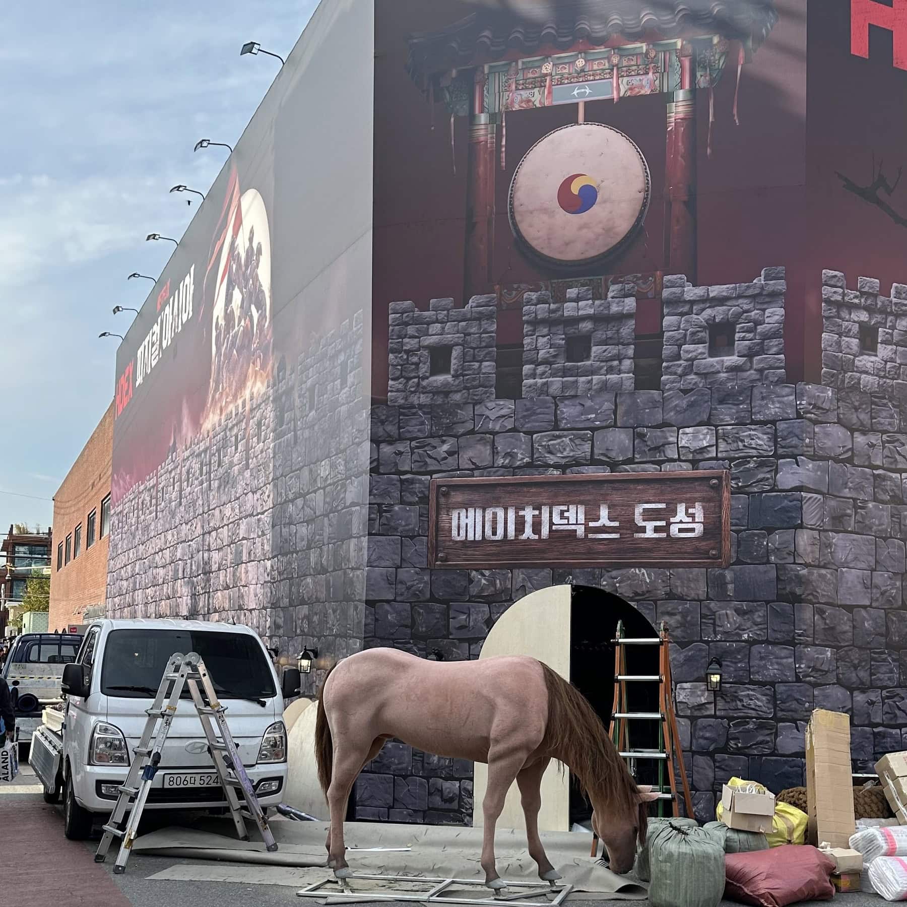 HDEX × PHYSICAL ASIAのコラボレーションPOPUP