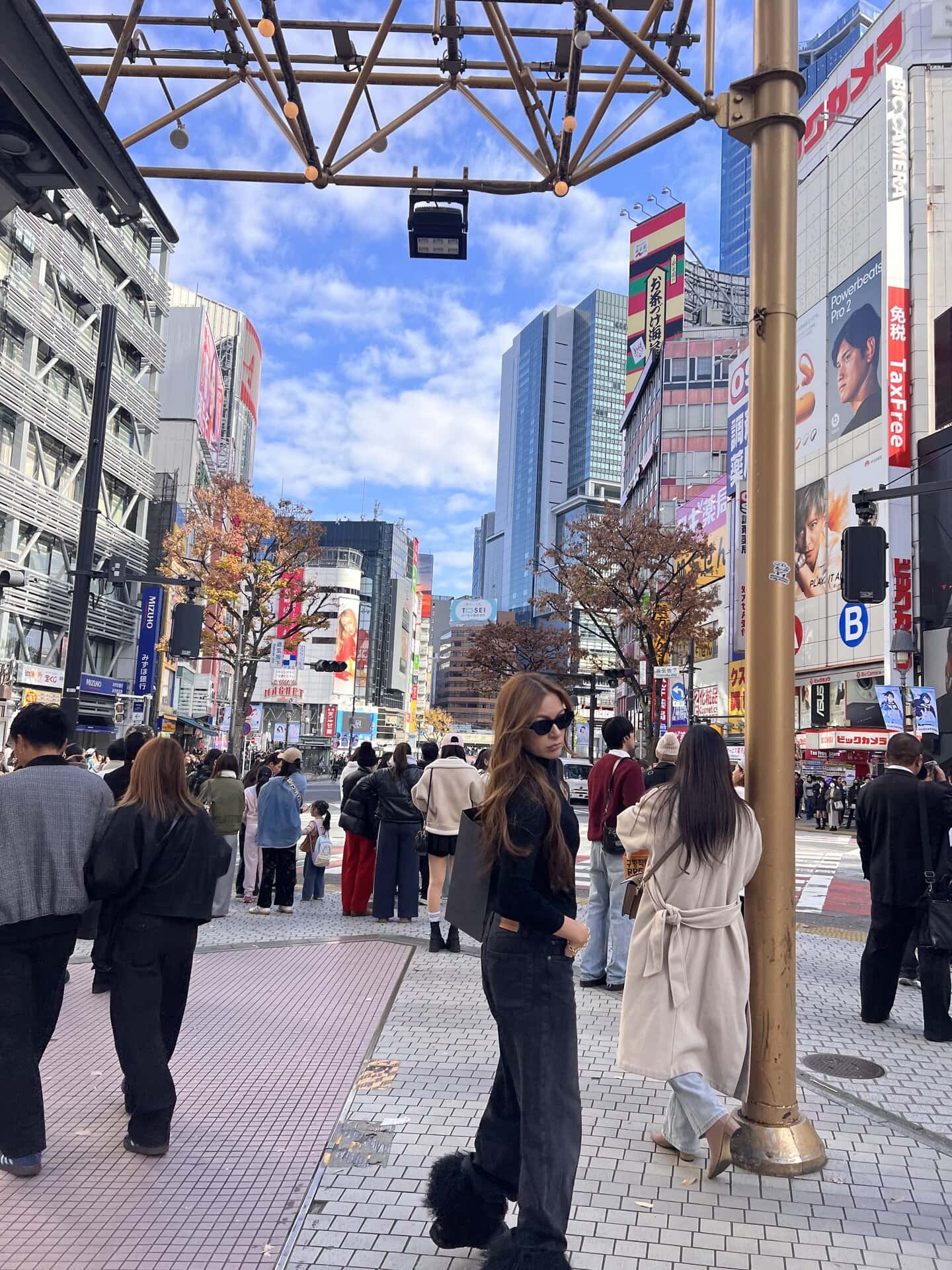 109の前でパチリ。まわりが観光客だらけでびっくり！