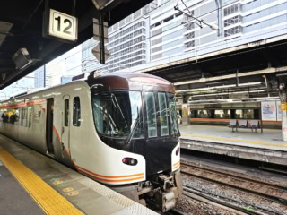 東京からなら名古屋まで新幹線で。名古屋で特急「南紀」に乗り換え。