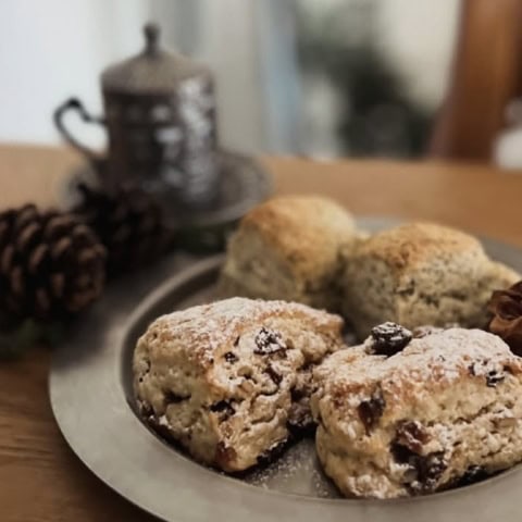 イギリス定番のクリスマススイーツ「ミンスパイ」をアレンジ【ミンスミートスコーン】の作り方