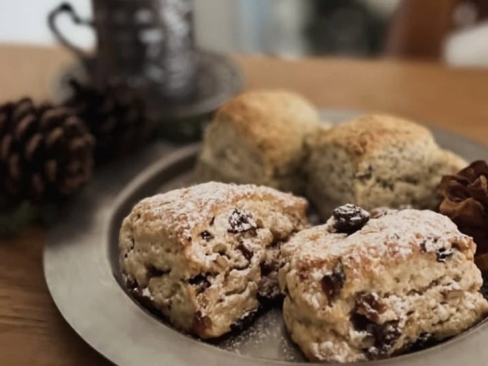 イギリス定番のクリスマススイーツ「ミンスパイ」をアレンジ【ミンスミートスコーン】の作り方