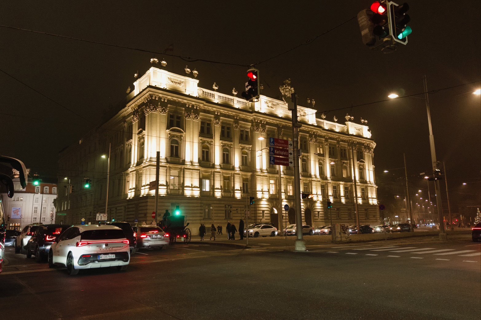 【連載】清水みさと「旅をせずにはいられない」vol.4 今年の旅を振り返る　ウィーンの産業会館 (Haus der Industrie)