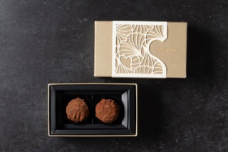 トリュフショコラ・オ・ロム ¥2,000(2個入)