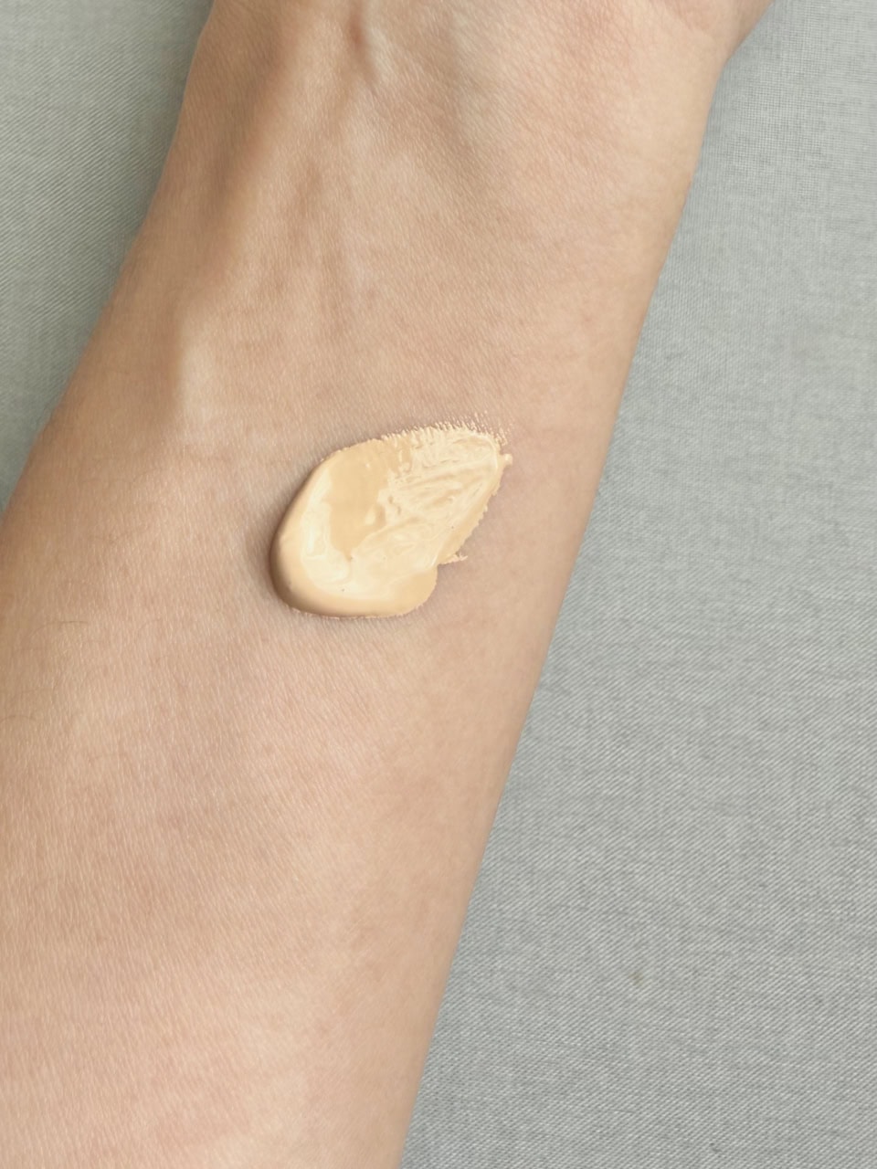 オールアワーズ リキッド グロウ 全10 色 ¥8,360 テクスチャー