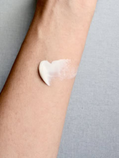 カネボウ クリーム イン デイⅡ ［医薬部外品］SPF30・PA+++ 40g ¥9,350（カネボウインターナショナルDiv.）