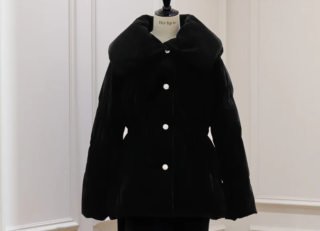 Bijou-Button Velour Down Jacket¥48,000