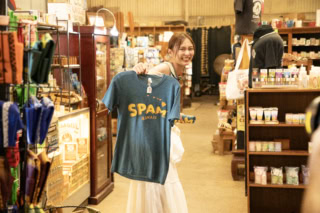 スパムＴシャツ、お揃いで買ったよ