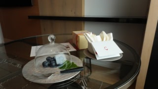 ウェルカムスイーツとしてお部屋に置かれていたプレミアムブルーベリー。能登のファームから仕入れているそう。