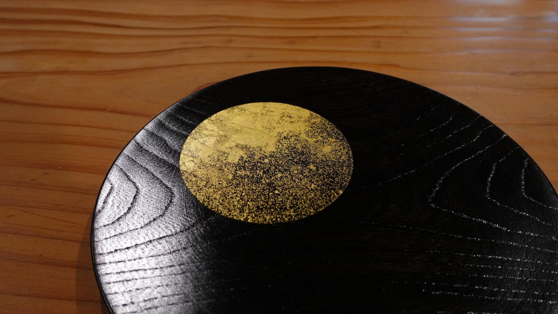 ②コート剤を塗って、マスキングをはがしたら完成！ なんとか完成した朧月がこちら。