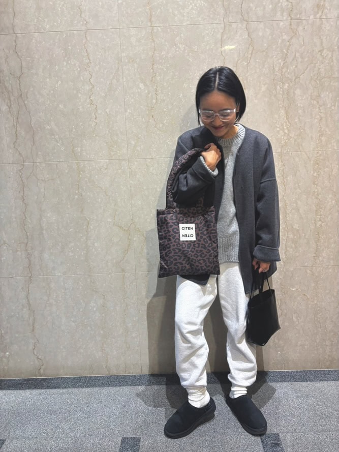 書類やノートを入れるサブバとしても大活躍の予感！