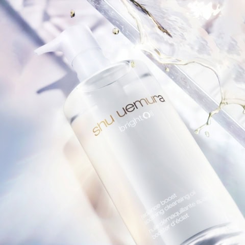 伝説のベストセラー「シュウ ウエムラ」クレンジングオイルに来春、美白シリーズが仲間入り!